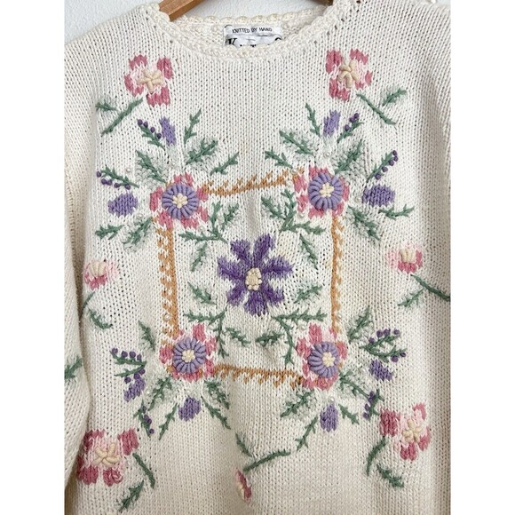 VTG Floral Embroidered Chunky Sweater Handmade Knit Pearl Button Cottage Granny - Picture 4 of 8